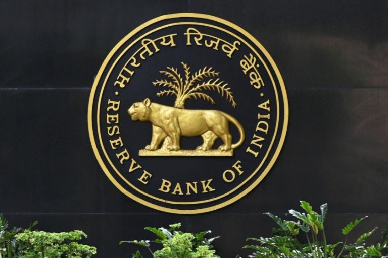 Liquidity takes the lead in RBI strategy